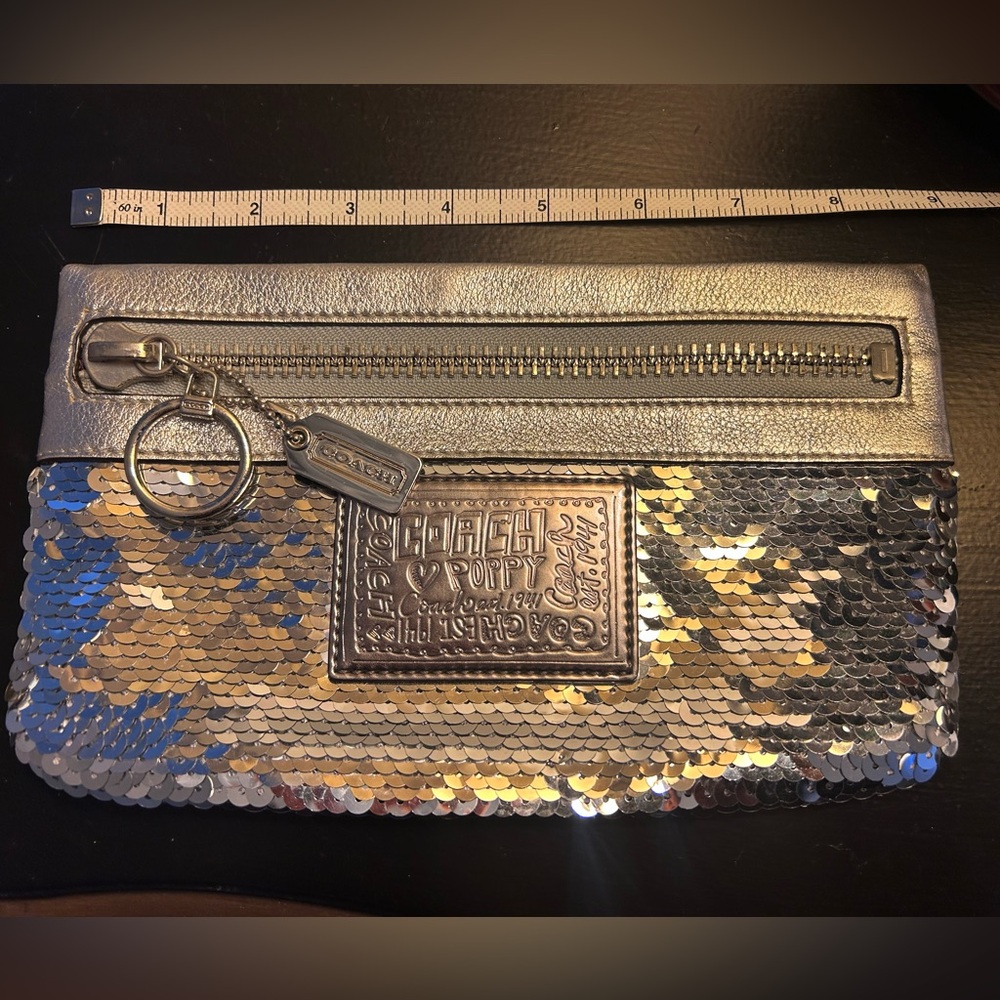 COACH Y2K Poppy Silver Sequined Spotlight  Clutch Bag Wallet RARE COACH 43973